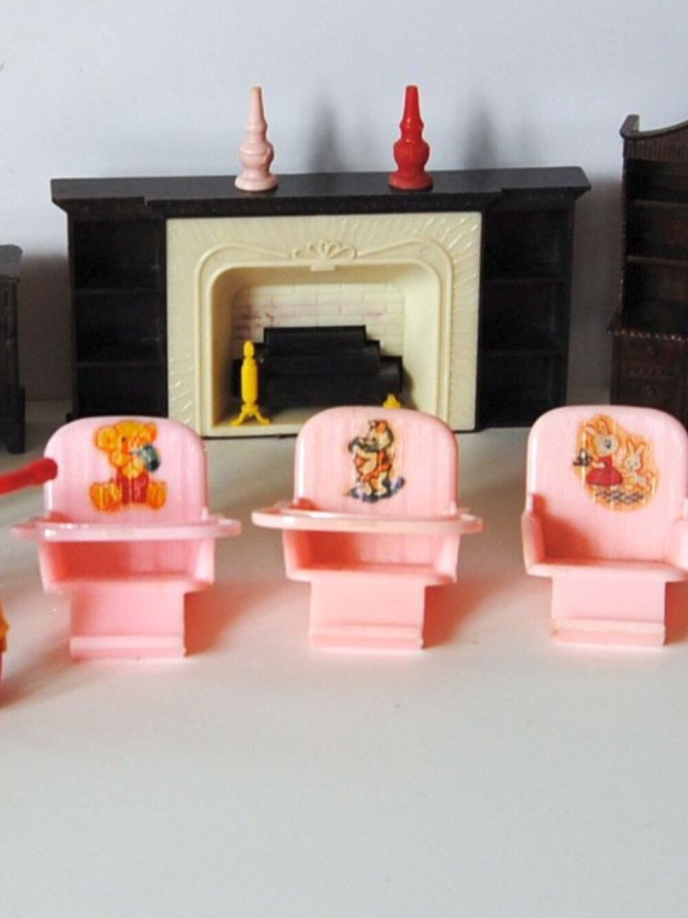 Vintage Renewal Plasco Dollhouse Plastic Furniture Accessories  Mixed Lot